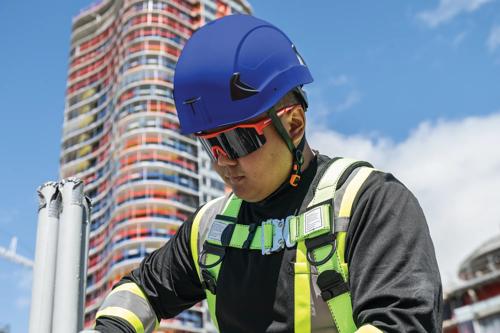 CH-2-300 Type 2 Safety Helmet - Non-Vented - Blue | 22902 | Hard