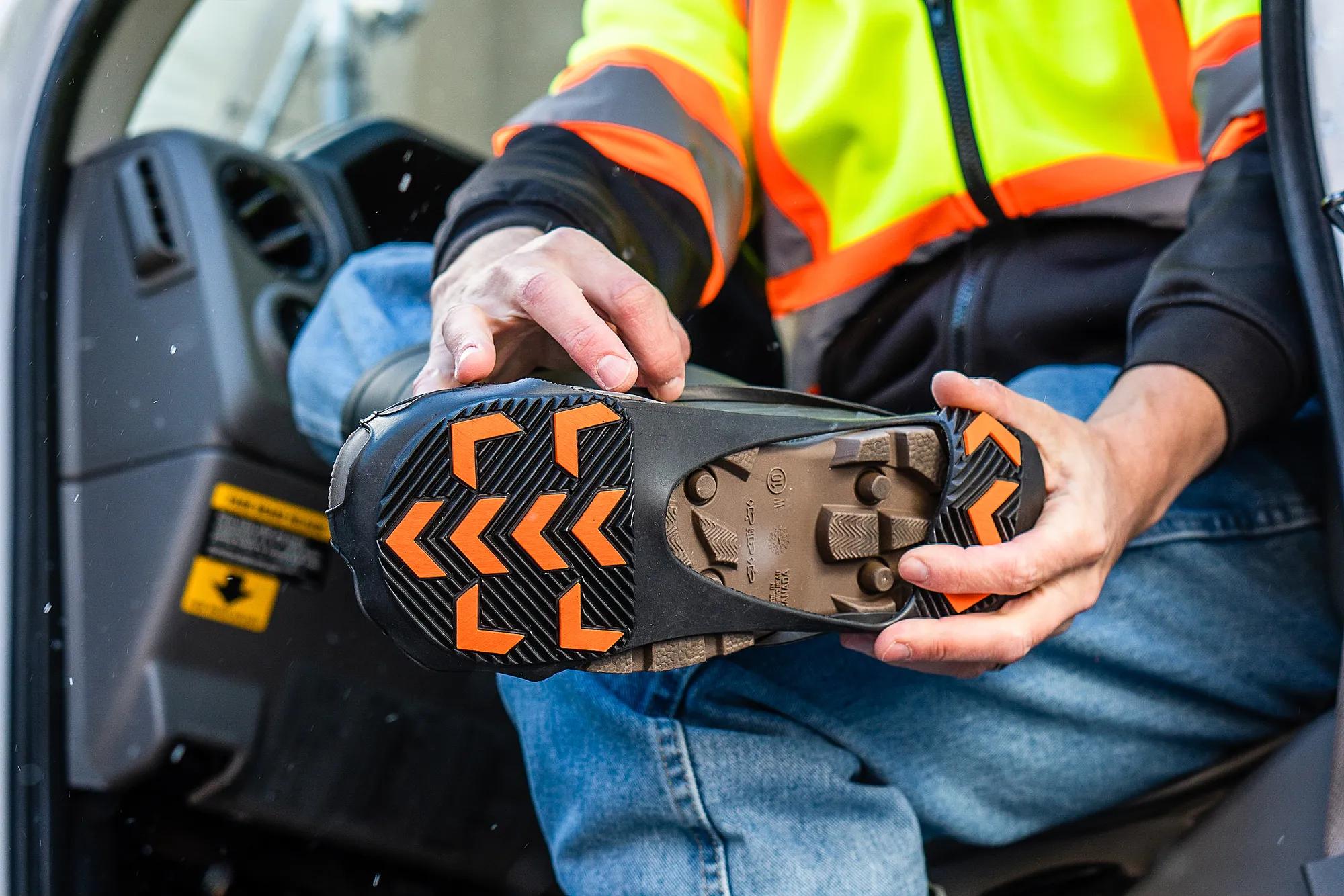 GripPro™ Spikeless Traction Aids – S/M | V3553570-S/M | Traction