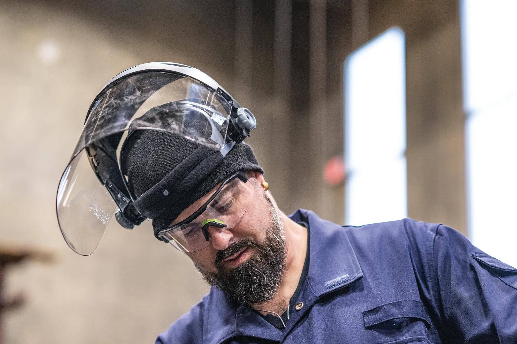 Head & Face Protection Builder